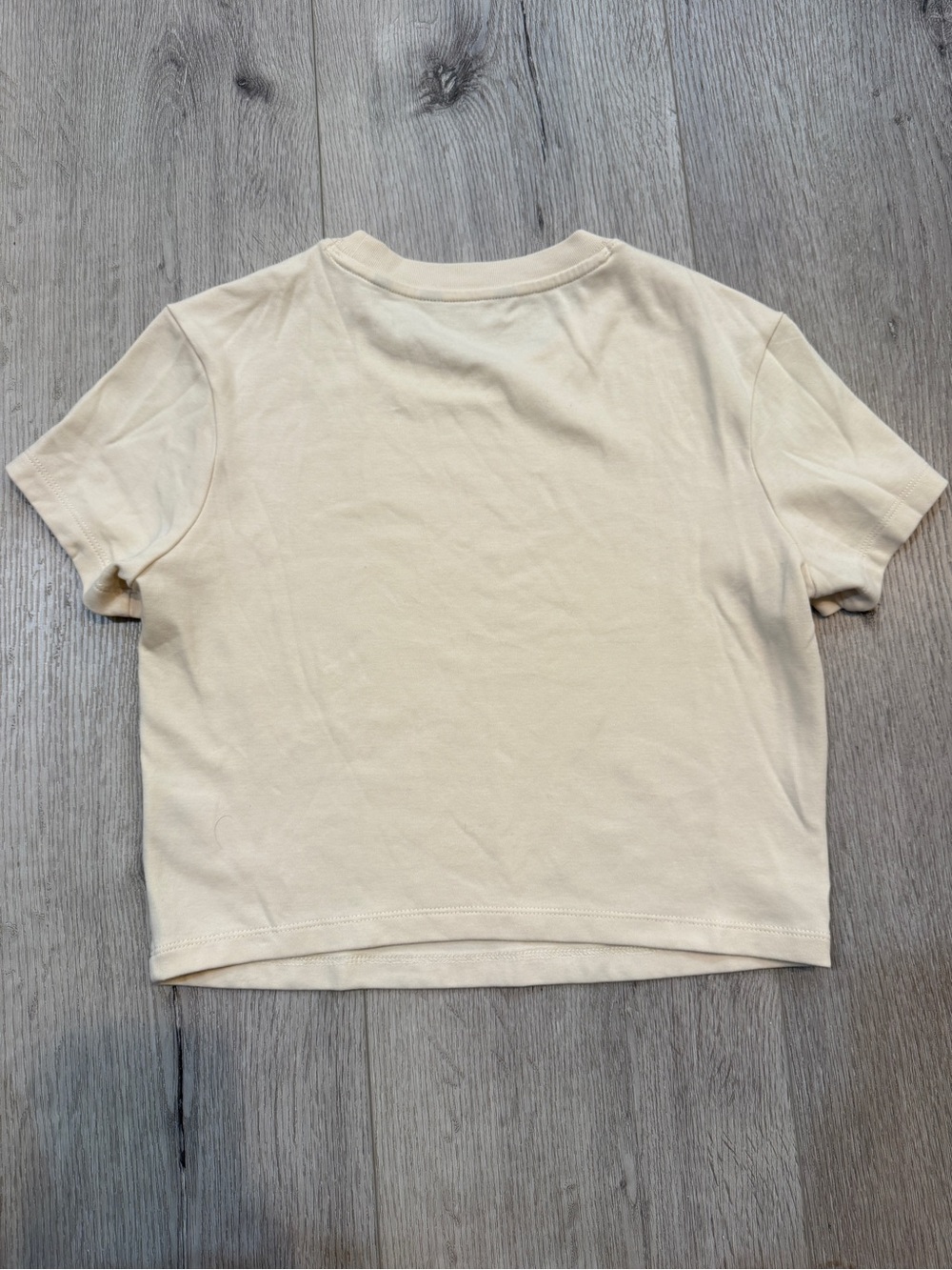 Cuts Clothing Ivory Short-Sleeve Tom Boy Crew Neck Crop Top Tee - Picture 3 of 3
